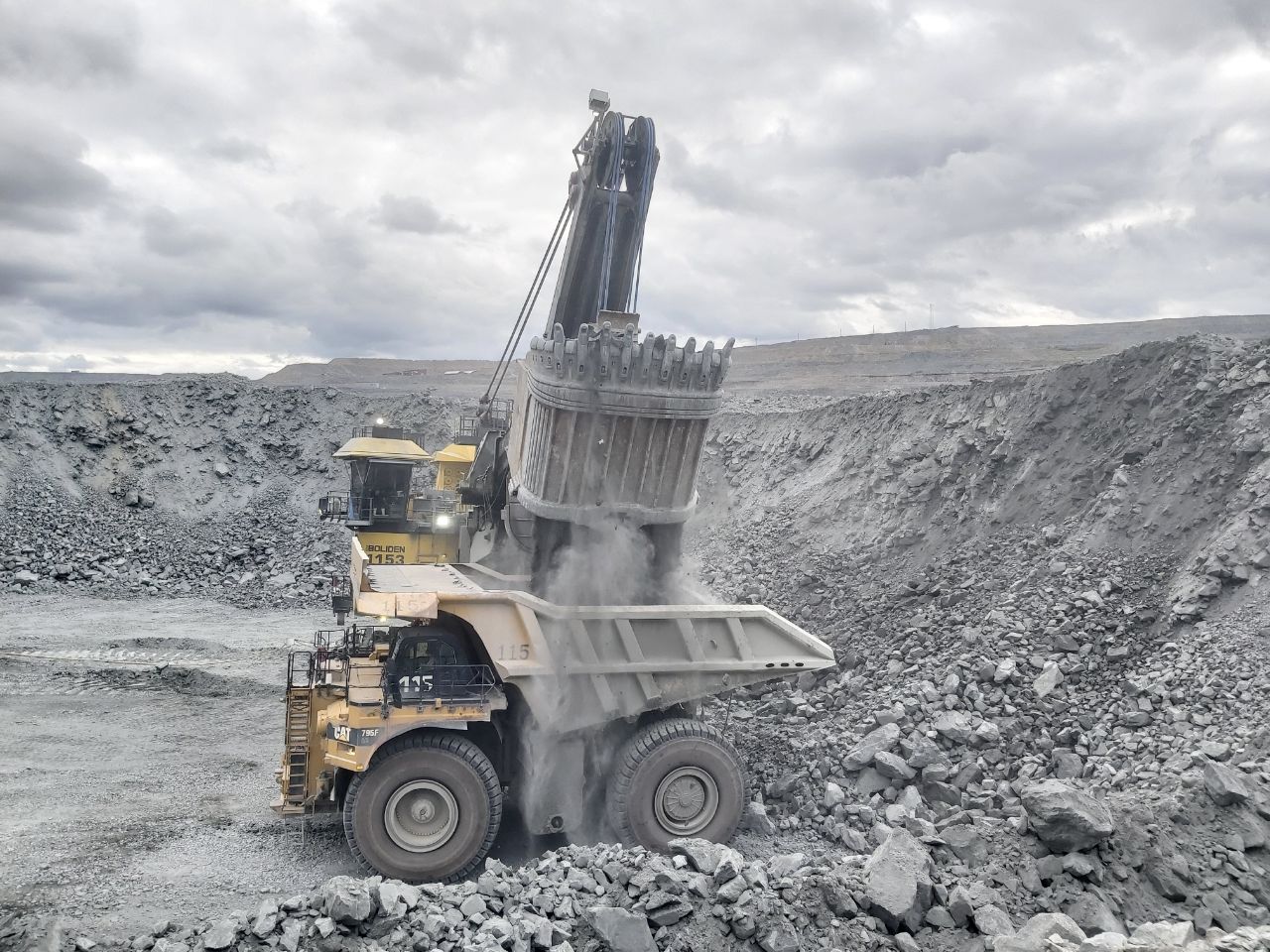 photo 2025 09 06 23 17 03