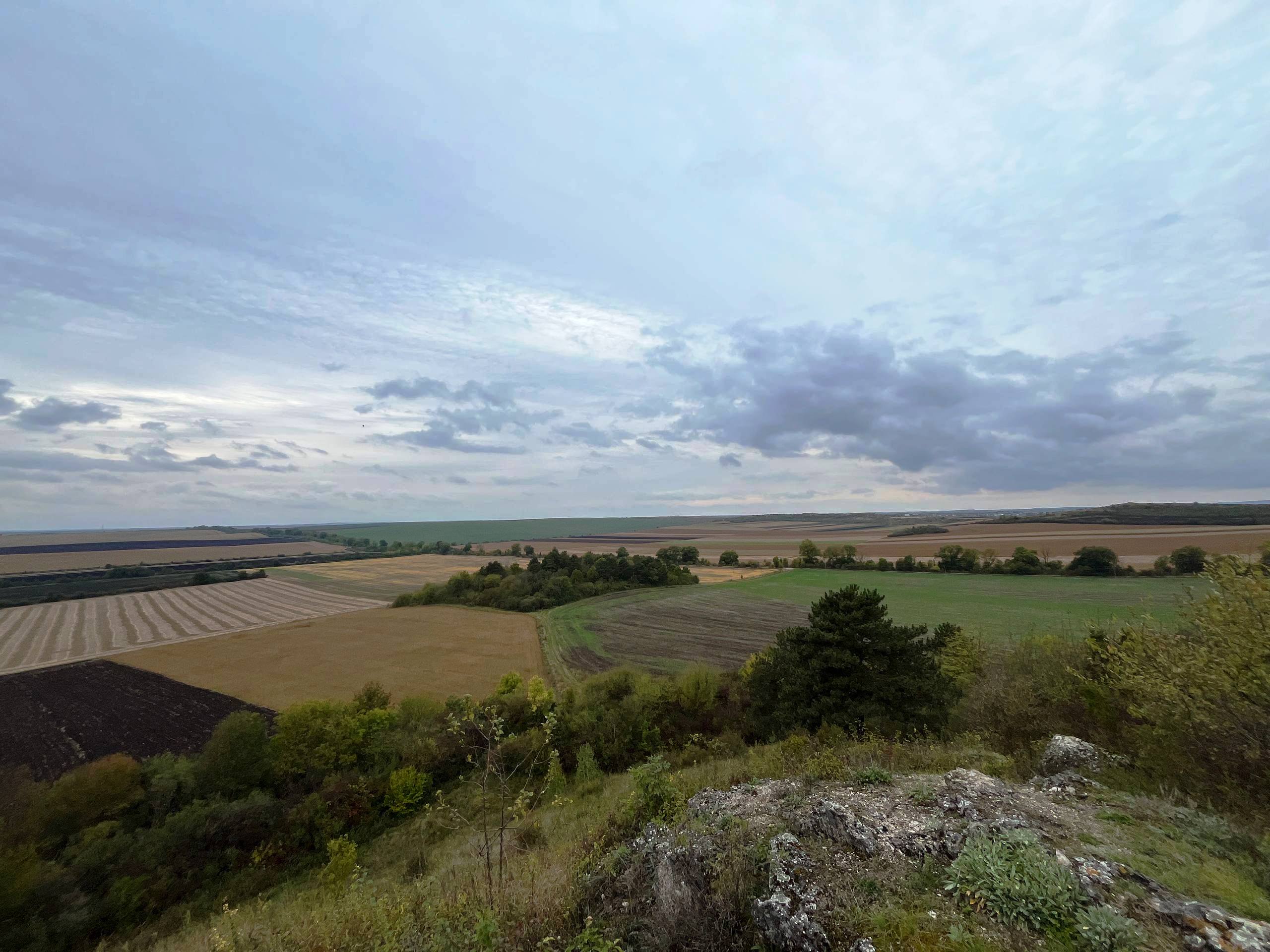 photo 2025 10 12 21 13 48