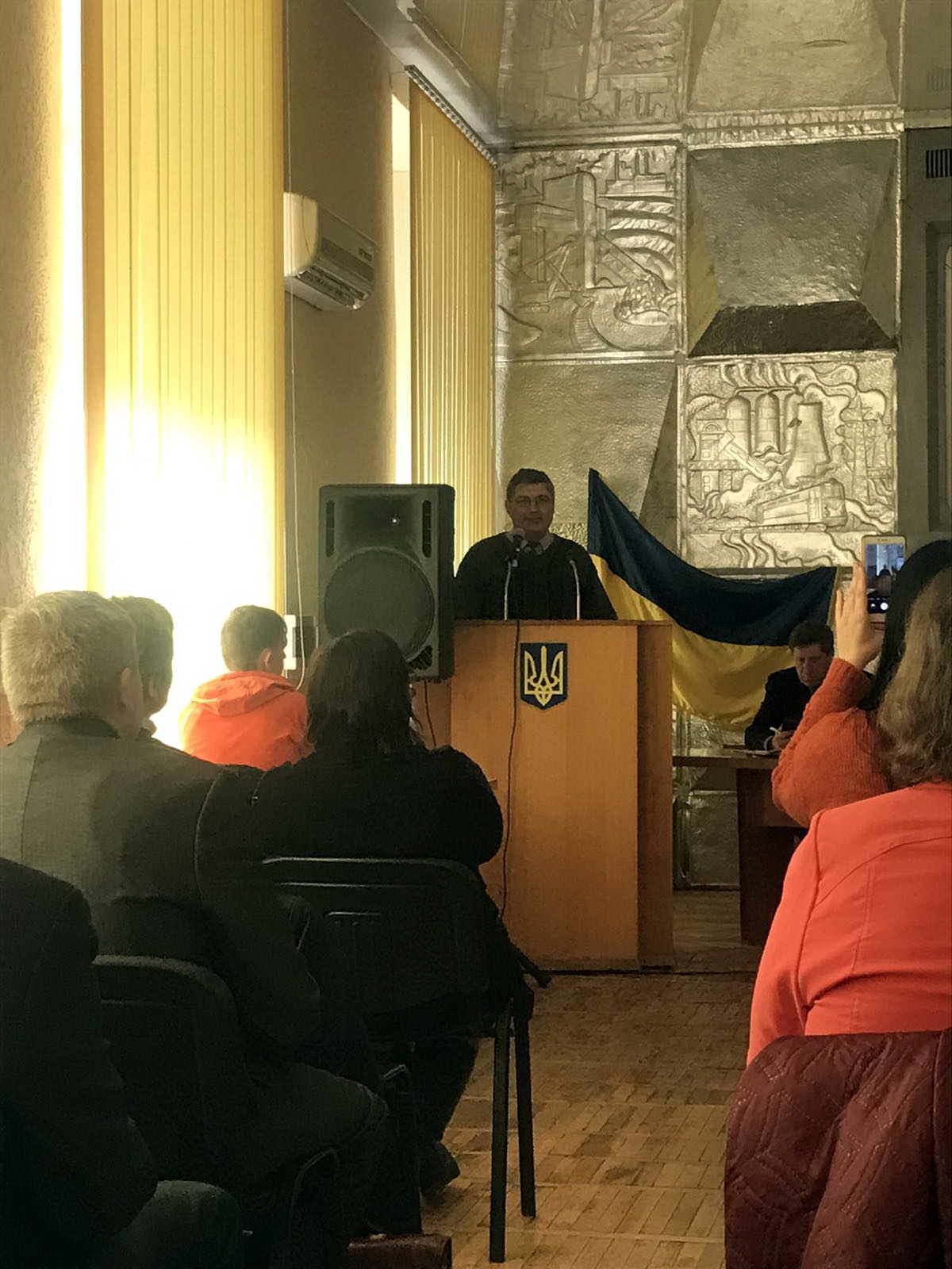 круглий стіл2