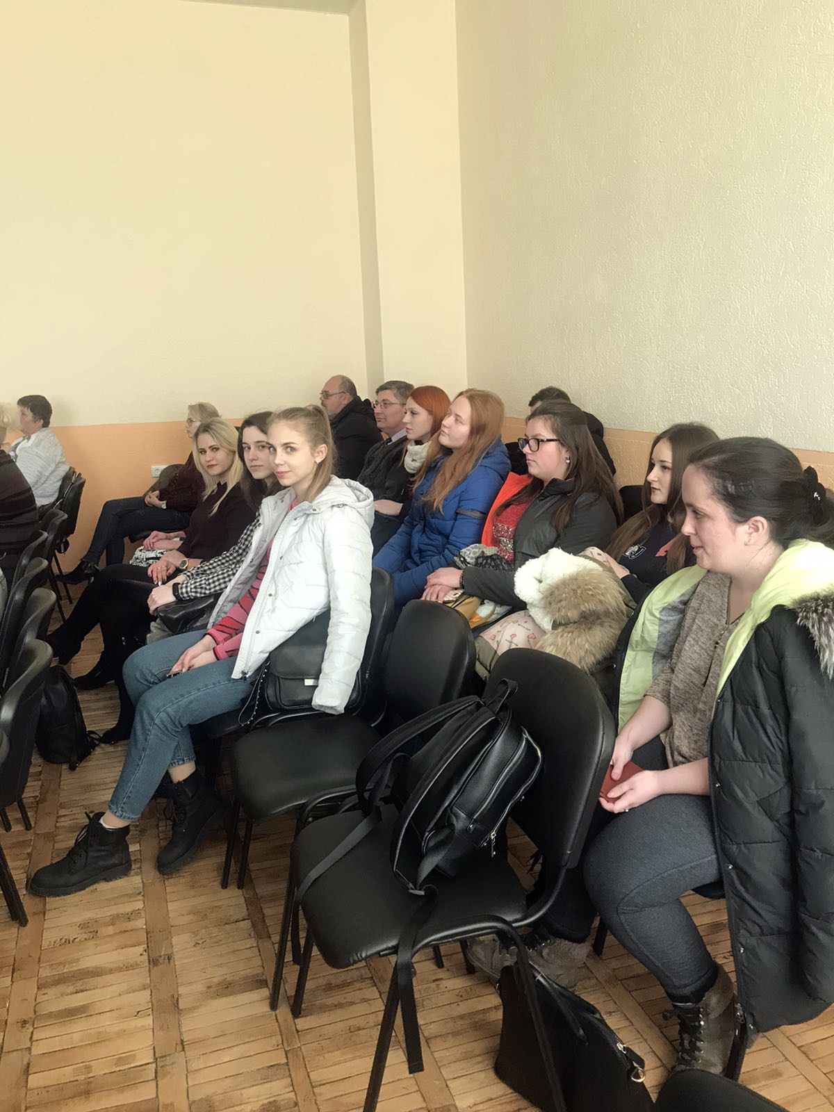 круглий стіл студенти1