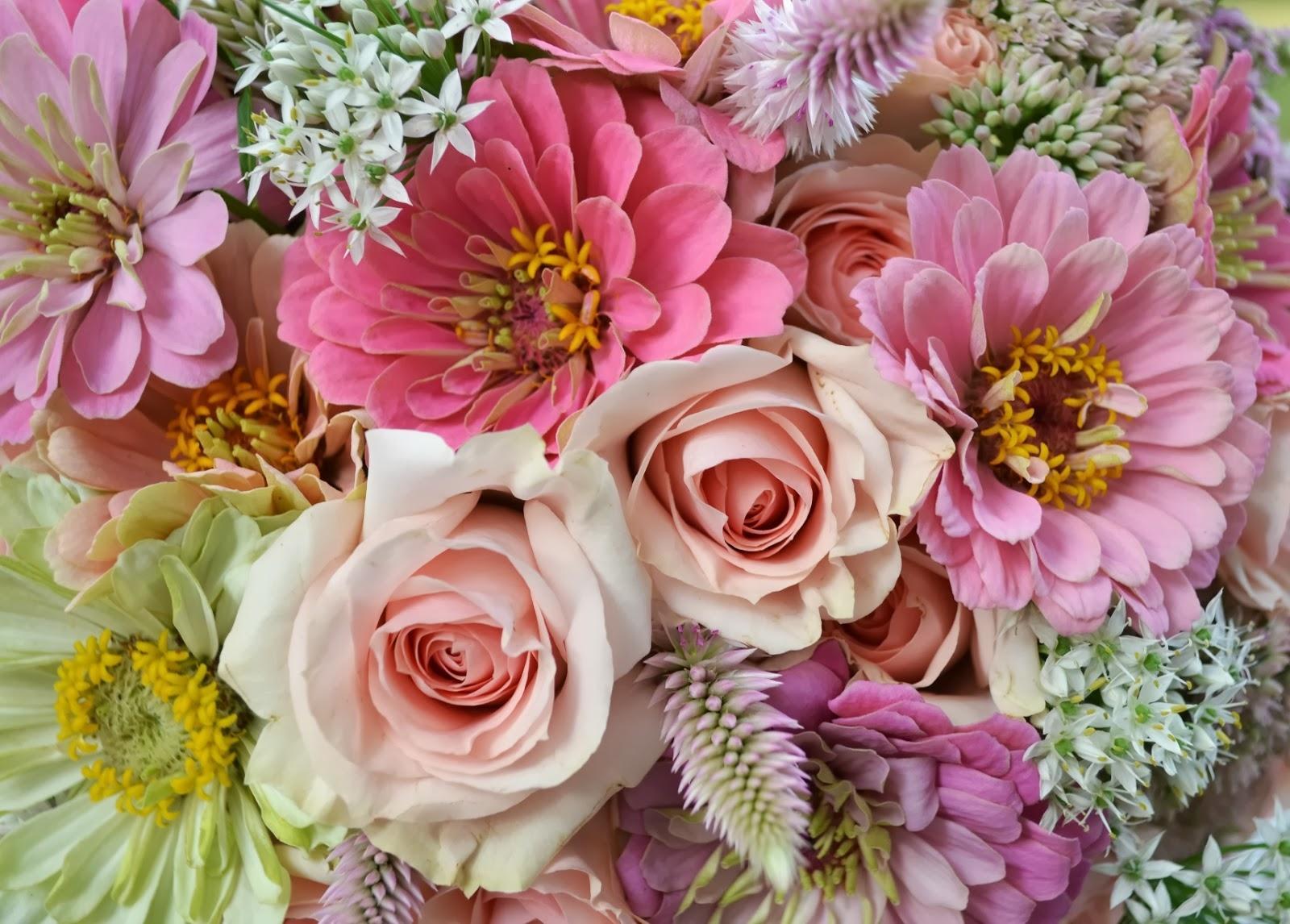 113141 Pink Wedding Flowers