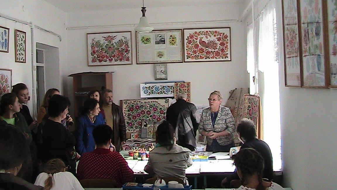 Петриківка 8